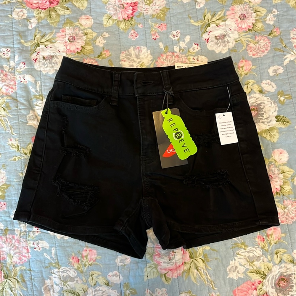Black SO shorts